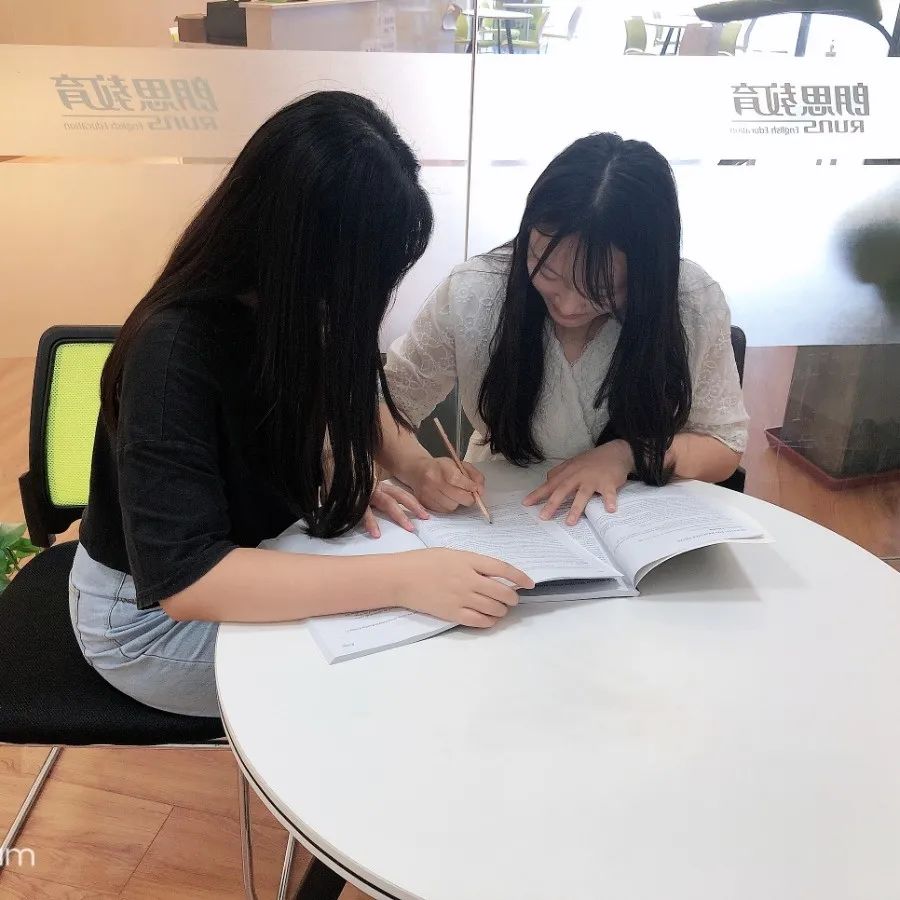 1656055972934403.jpg 2 国际高中暑假衔接课_A-LevelAP暑假培训班25.jpg