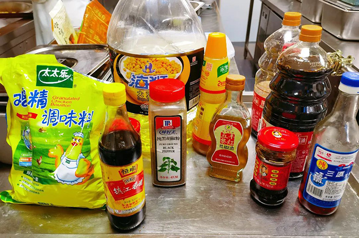 3 光华剑桥就读体验如何  食堂篇23.jpg