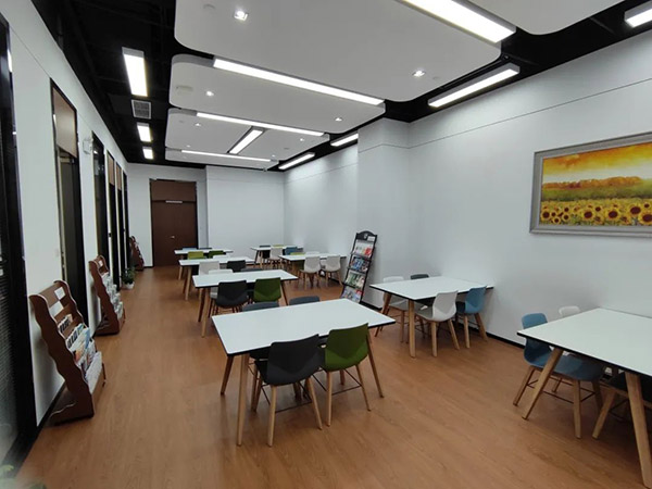 2 华二紫竹学院2023年春季招生简章发布39.jpg