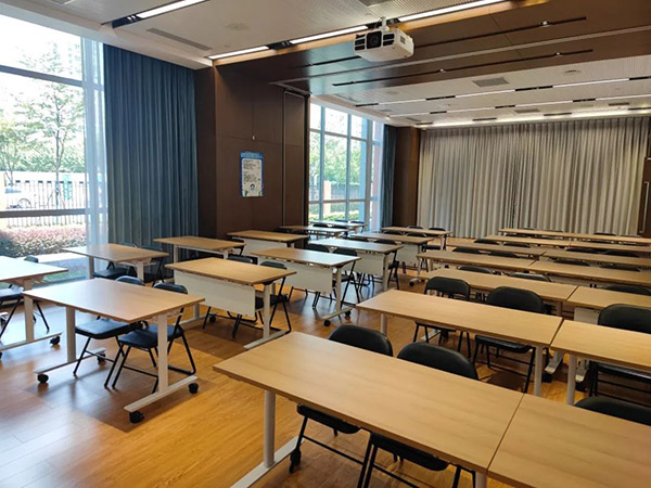 2 华二紫竹学院2023年春季招生简章发布44.jpg