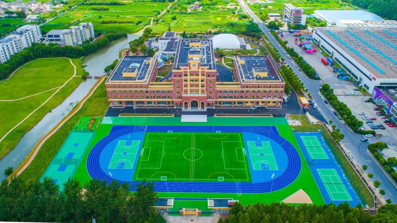 5 上海宏文学校国际高中怎么样？12年一贯制寄宿学校1.jpg