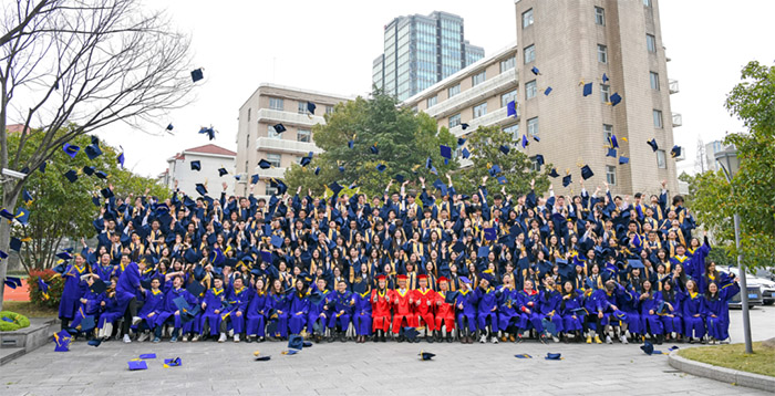 WLSA上海学校2025年春招首场考试题(10.26)
