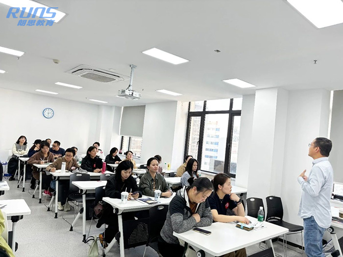 5 杭外剑高2025年招生宣讲会&全真入学模考圆满结束3.jpg