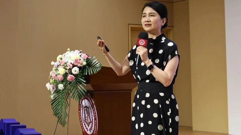 1 上海光华学院剑桥国际中心(光华剑桥)，学费涨至21万3.jpg