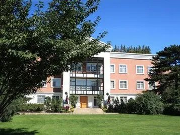 读国际学校一年学费多少钱?