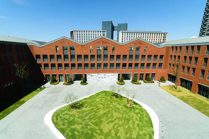 北京外国语大学附属杭州橄榄树学校